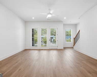 2597 Mackintosh Nw - Photo Thumbnail 3