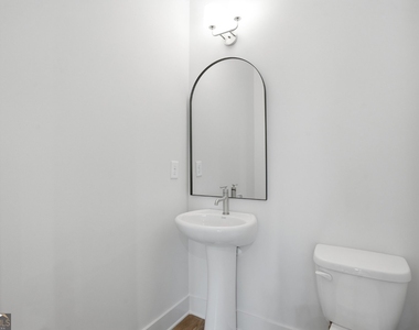 2597 Mackintosh Nw - Photo Thumbnail 32