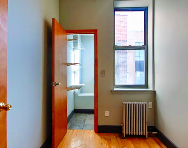  East 7th Street - Photo Thumbnail 4