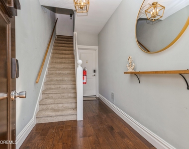 504 Ludlow Avenue - Photo Thumbnail 6