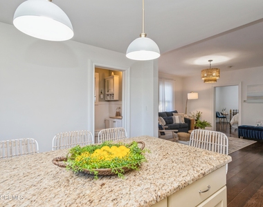 504 Ludlow Avenue - Photo Thumbnail 12