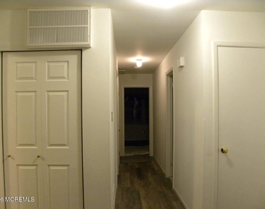 10 Whitecap Way - Photo Thumbnail 13