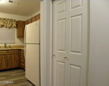 10 Whitecap Way - Photo Thumbnail 2