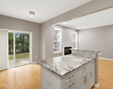 5 Manhattan Drive - Photo Thumbnail 6
