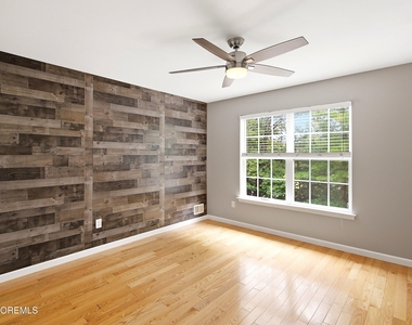 5 Manhattan Drive - Photo Thumbnail 18