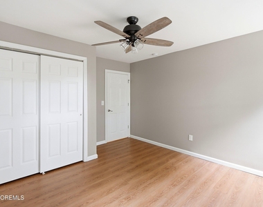 5 Manhattan Drive - Photo Thumbnail 15