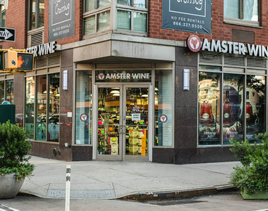 West 37th Street - Photo Thumbnail 6