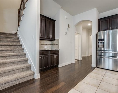 10317 Georgetown Place - Photo Thumbnail 19