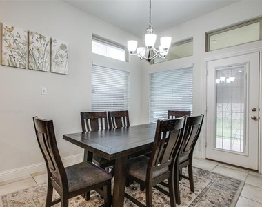 10317 Georgetown Place - Photo Thumbnail 14