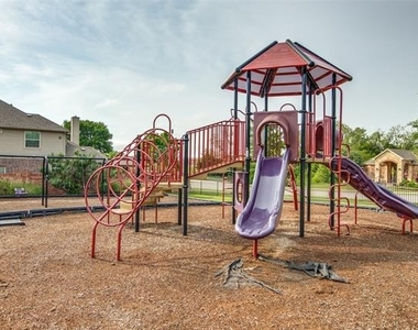 10317 Georgetown Place - Photo Thumbnail 30