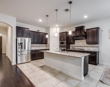 10317 Georgetown Place - Photo Thumbnail 11