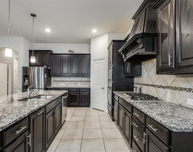10317 Georgetown Place - Photo Thumbnail 12