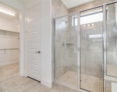 800 War Admiral Drive - Photo Thumbnail 15