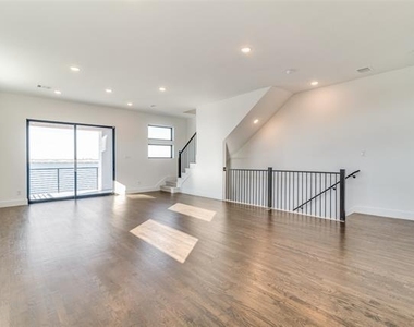 800 War Admiral Drive - Photo Thumbnail 10