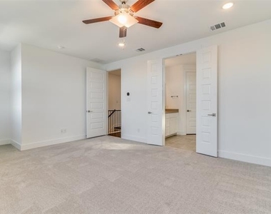 800 War Admiral Drive - Photo Thumbnail 13