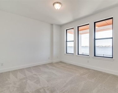 800 War Admiral Drive - Photo Thumbnail 11