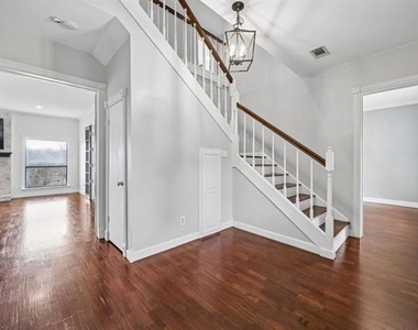 108 S Remuda Court - Photo Thumbnail 9