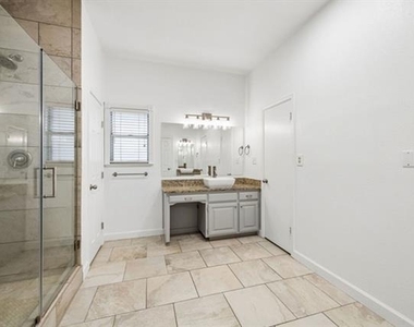 108 S Remuda Court - Photo Thumbnail 12