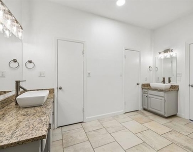 108 S Remuda Court - Photo Thumbnail 13