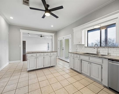 108 S Remuda Court - Photo Thumbnail 7