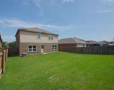 152 Curt Street - Photo Thumbnail 14