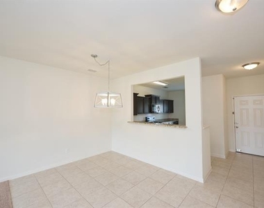 152 Curt Street - Photo Thumbnail 7