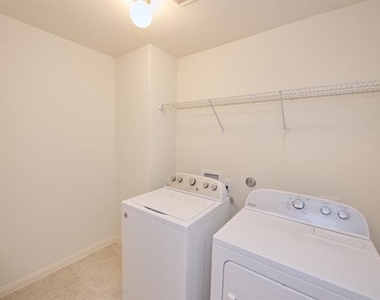 152 Curt Street - Photo Thumbnail 25