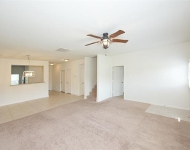 152 Curt Street - Photo Thumbnail 10