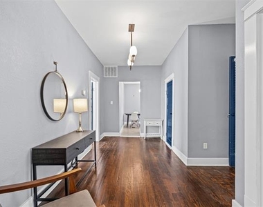 301 S Edgefield Avenue - Photo Thumbnail 12