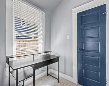 301 S Edgefield Avenue - Photo Thumbnail 20