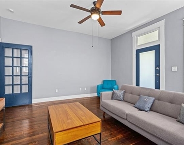 301 S Edgefield Avenue - Photo Thumbnail 11