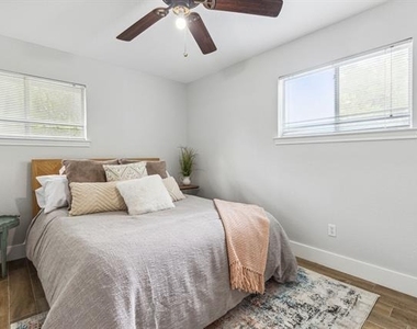 2545 Forest Park - Photo Thumbnail 17
