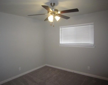 1610 Toplea Drive - Photo Thumbnail 14
