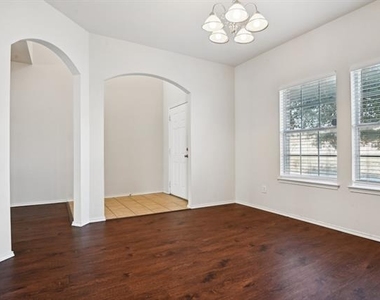 3019 Appaloosa Drive - Photo Thumbnail 5
