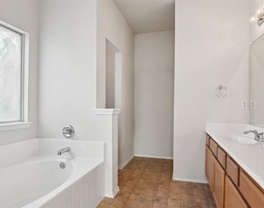 3019 Appaloosa Drive - Photo Thumbnail 20