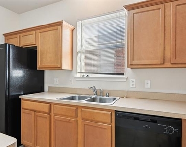 3019 Appaloosa Drive - Photo Thumbnail 9