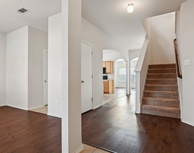 3019 Appaloosa Drive - Photo Thumbnail 7