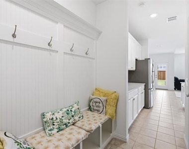 4504 Gilmer Drive - Photo Thumbnail 11