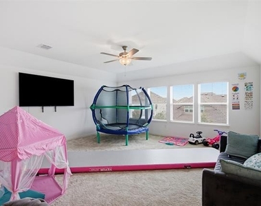 4504 Gilmer Drive - Photo Thumbnail 17