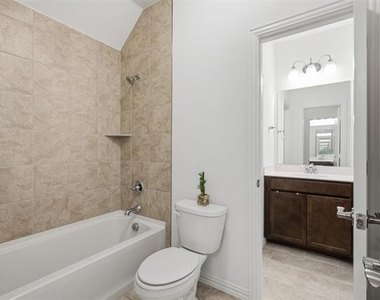 4504 Gilmer Drive - Photo Thumbnail 23