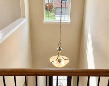 2316 Grant Park Way - Photo Thumbnail 2