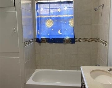 403 Marshall Street - Photo Thumbnail 12