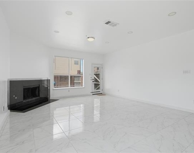 5001 Spicewood Drive - Photo Thumbnail 12