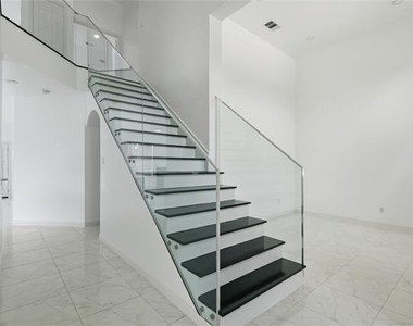 5001 Spicewood Drive - Photo Thumbnail 2