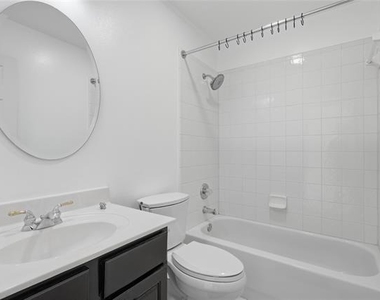 5001 Spicewood Drive - Photo Thumbnail 25