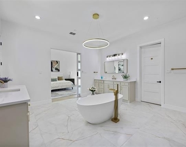1750 Greenwood Court - Photo Thumbnail 21