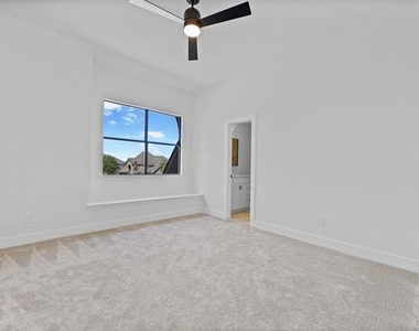 1750 Greenwood Court - Photo Thumbnail 31