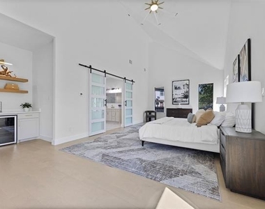 1750 Greenwood Court - Photo Thumbnail 16