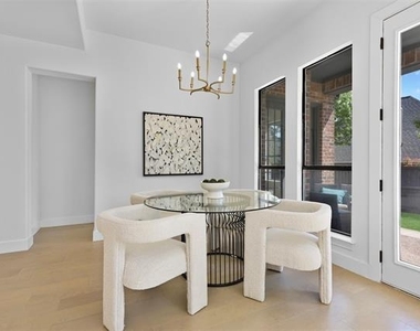 1750 Greenwood Court - Photo Thumbnail 12