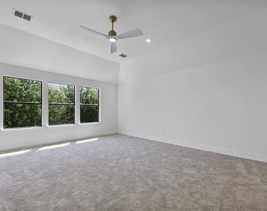 1750 Greenwood Court - Photo Thumbnail 28
